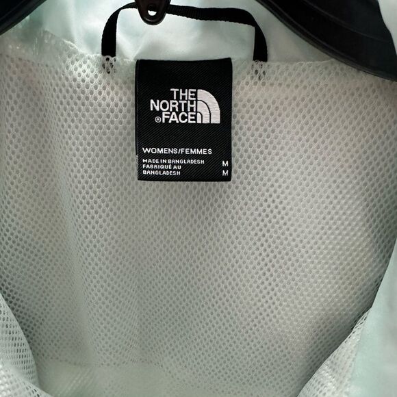 North Face ANTORA HOODED RAINCOAT IN BABY BLUE - Picture 5 of 5